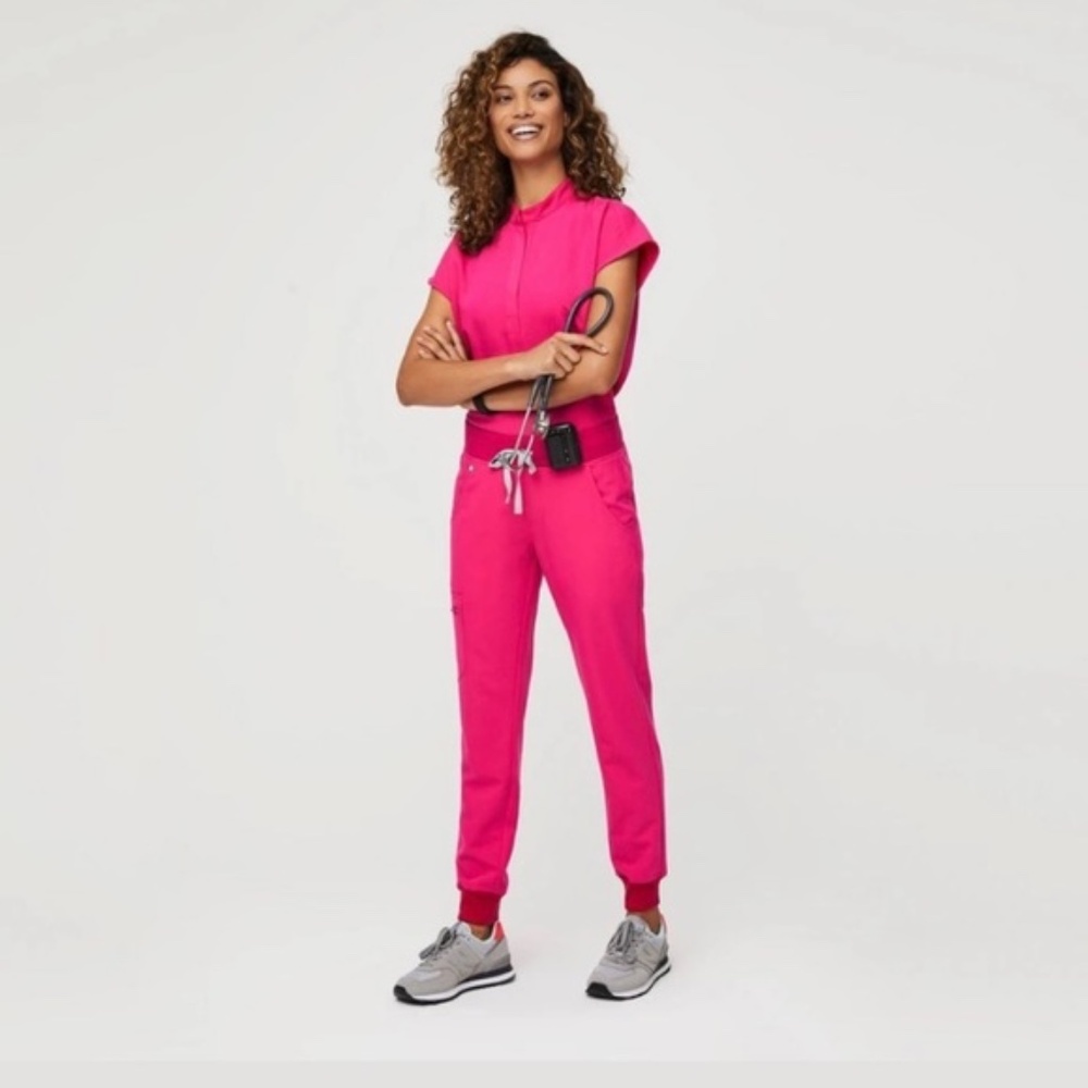 FIGS - Shocking Pink Set